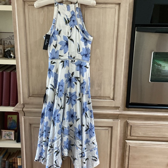 Lulu’s dress sz XS blue white floral racer back nwt - Picture 5 of 11